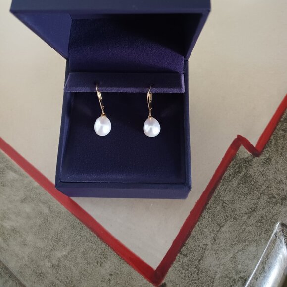 Never worn real pearl earrings - Picture 1 of 4